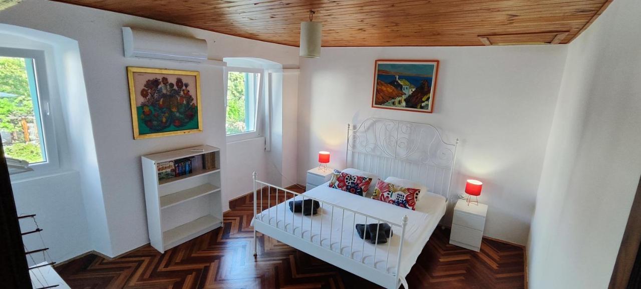 Family House 